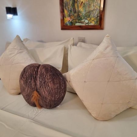 The Drake Seaside Apartment Beau Vallon Kültér fotó