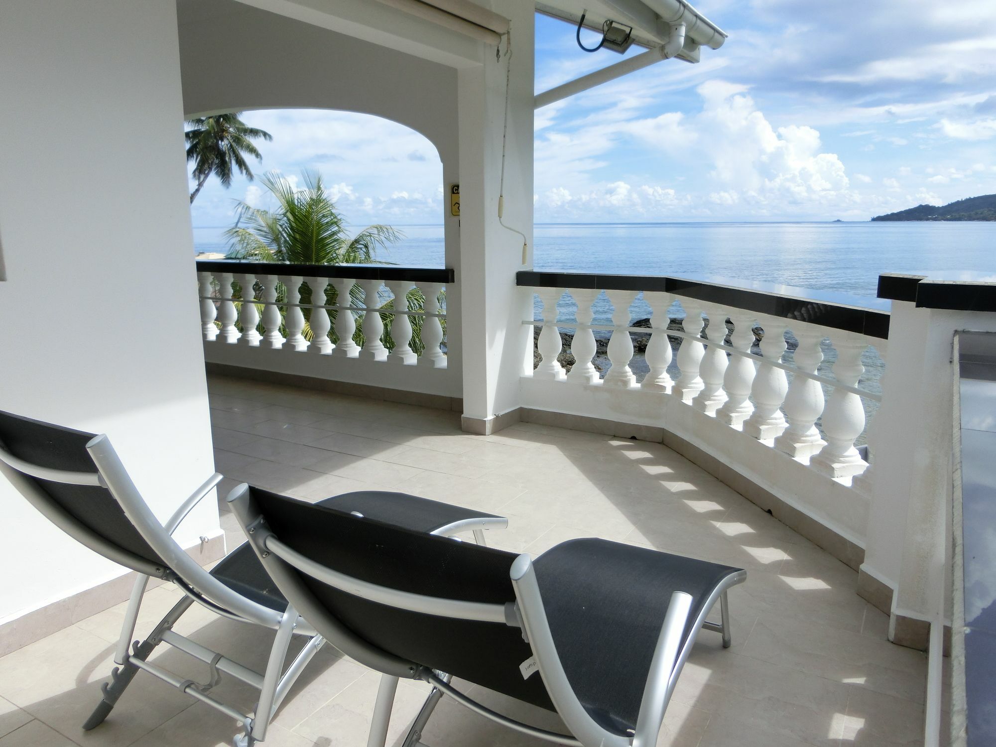 The Drake Seaside Apartment Beau Vallon Kültér fotó